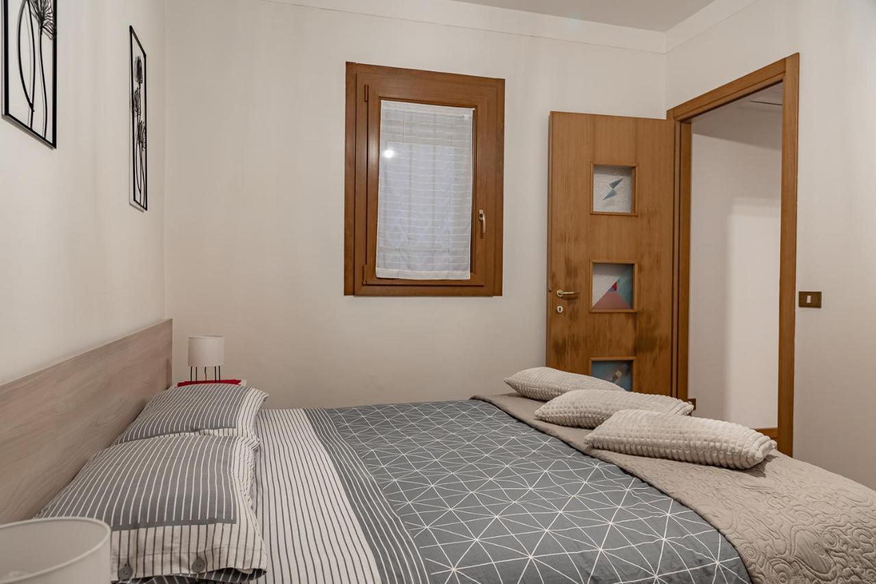 Villa [Ca' Latina] - Casa moderna in pieno centro con wifi veloce Treviso Esterno foto